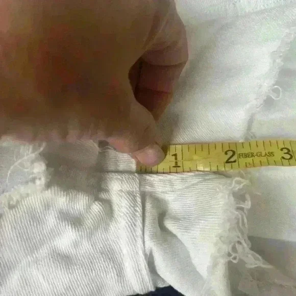 Abercrombie & Fitch white curve love frayed him high-rise denim shorts festival - Picture 5 of 5